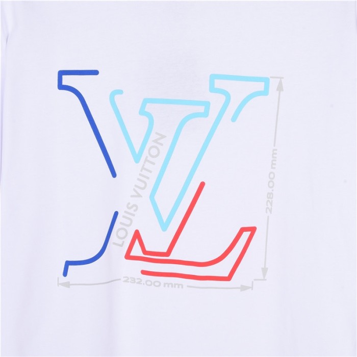 Clothes Louis Vuitton 369