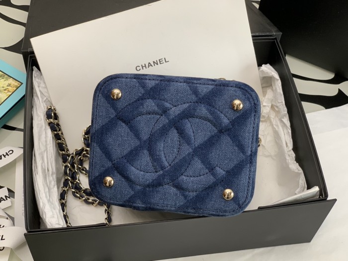 Handbag Chanel size 11*15*12* cm