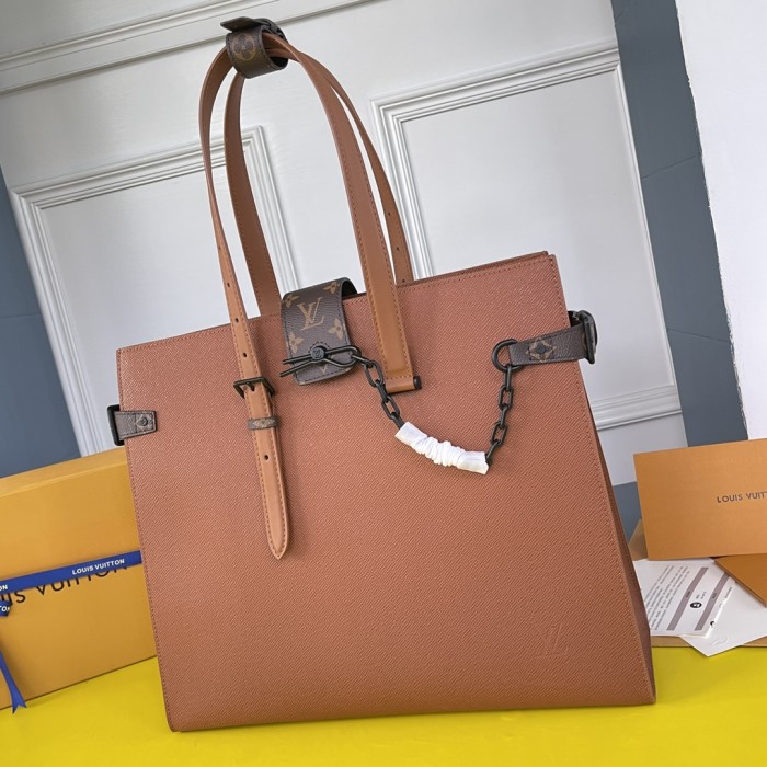 Handbag Louis Vuitton M30725 size 41-34-19 cm