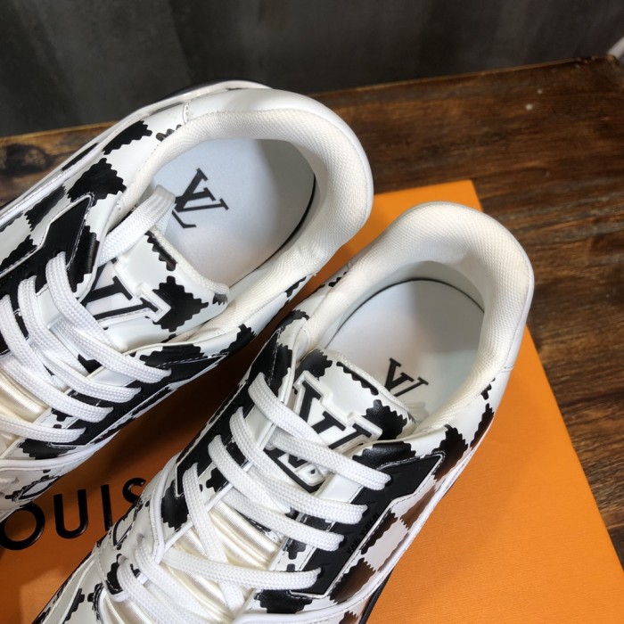 Louis Vuitton Trainer Sneakers 52