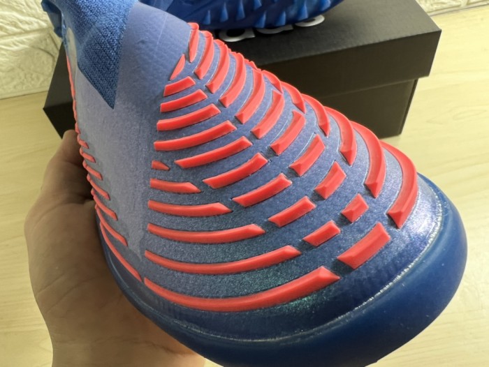 AD football shoes 24