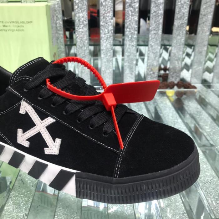 Off-White Low Vulc Black White (W)