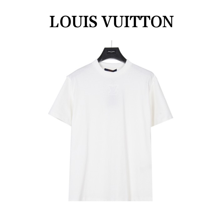 Clothes Louis Vuitton 305