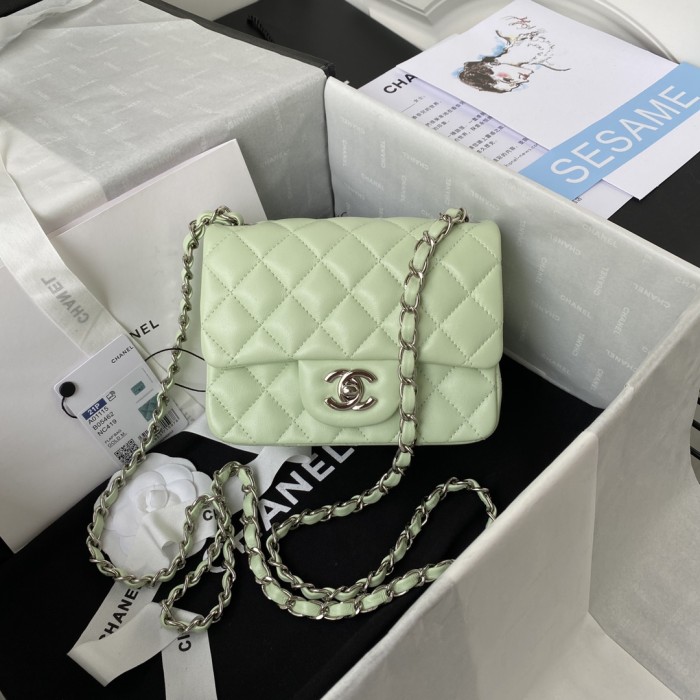 Handbag Chanel size 17 cm