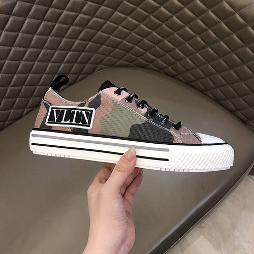 Valentino Garavani Giggies VLTN TIMES low-top sneakers 9