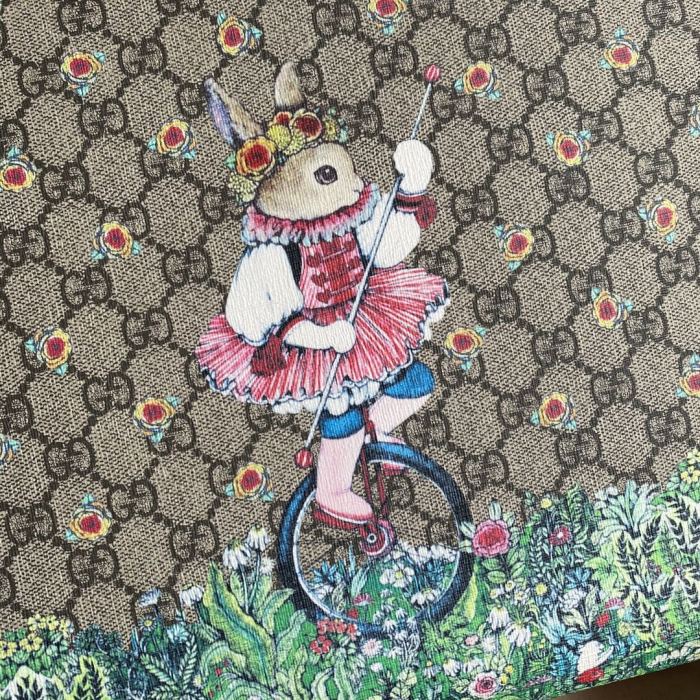 Handbag Gucci 605614 size 28*26.5*9 cm