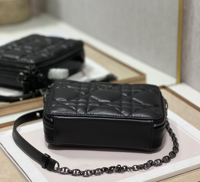 Handbag Dior 5140 size 18×13×5 cm