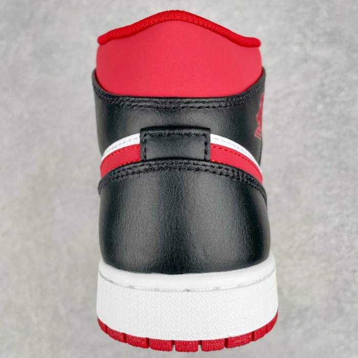 Air Jordan 1 Mid Very Berry