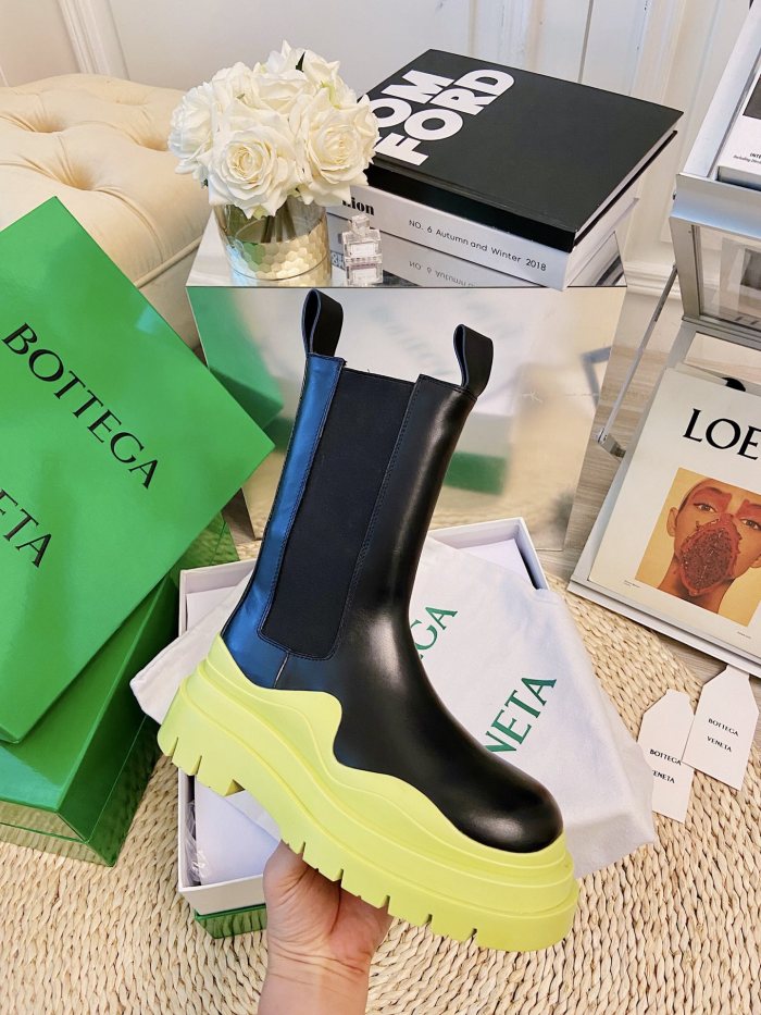 Bottega Veneta Boots 32