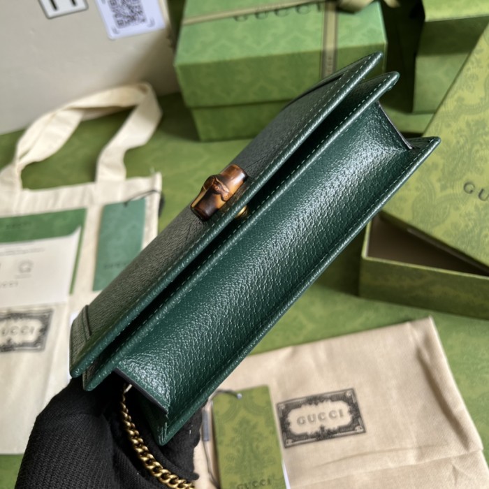 Handbag Gucci 696817 size 19x 11x 5 cm