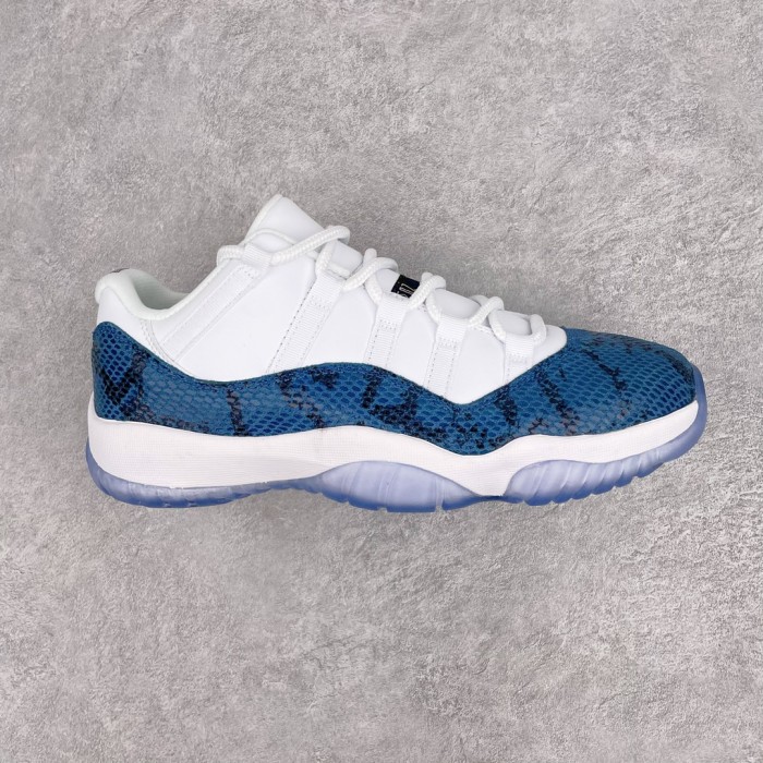 Jordan 11 Retro Low Snake Navy (2019)