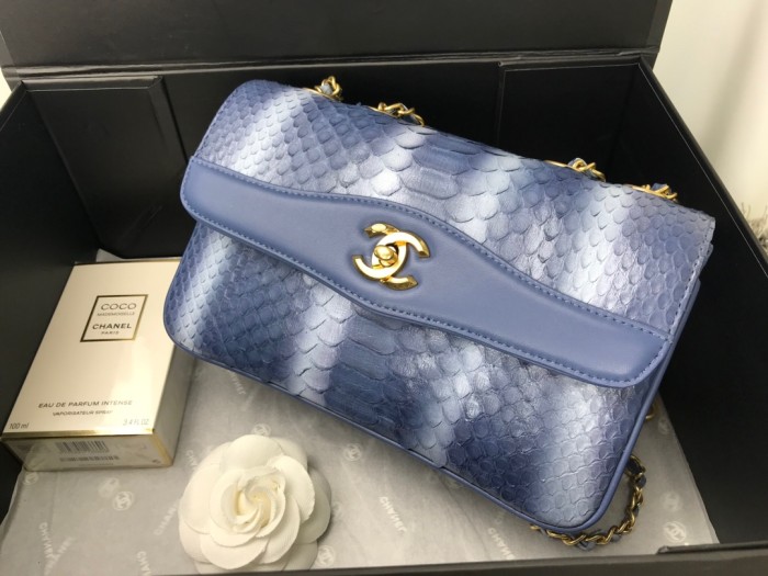 Handbag Chanel size 24.5cm*15.5cm*8.5 cm