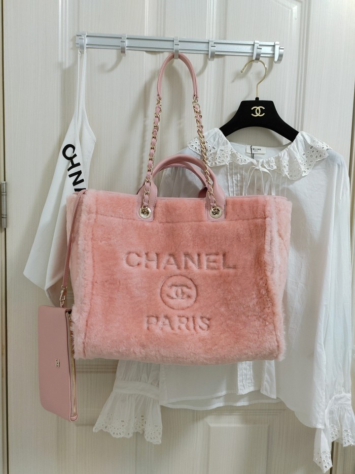 Handbag Chanel size 38 cm
