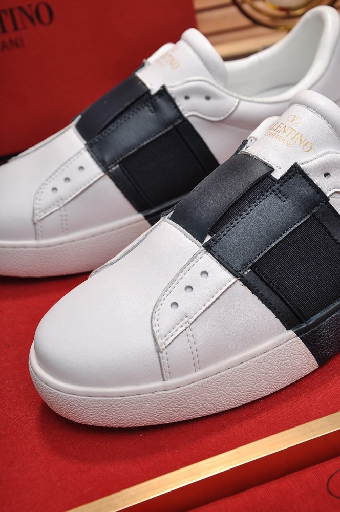 Valentino Garavani Rockstud Untitled calfskin sneaker 17