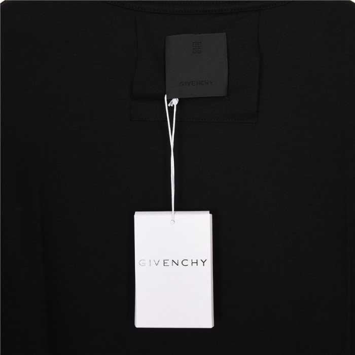 Clothes Givenchy 85