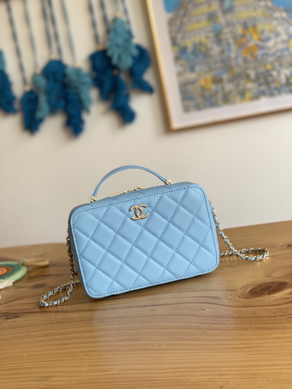 Handbag Chanel 3168 size 18.5x12.5x6 cm