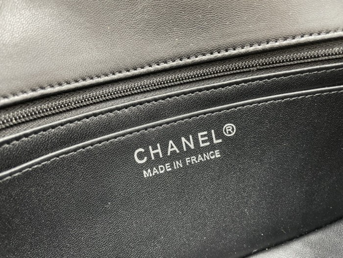 Handbag Chanel size 20 cm