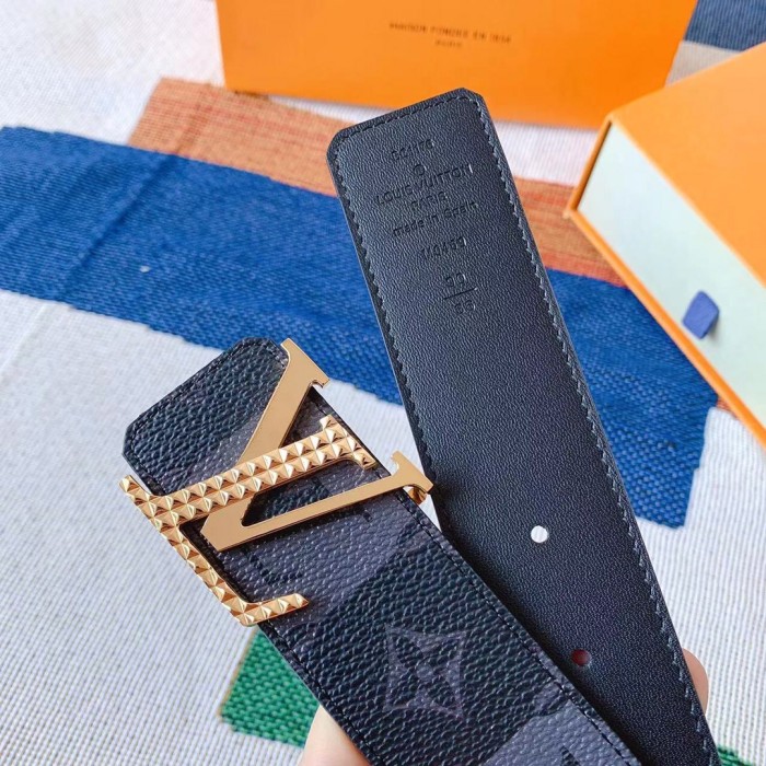 Louis Vuitton Belt 2 (width 4cm)