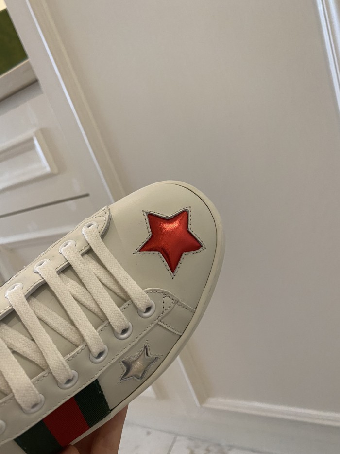 Gucci Women's Ace sneaker with bee sneaker 4