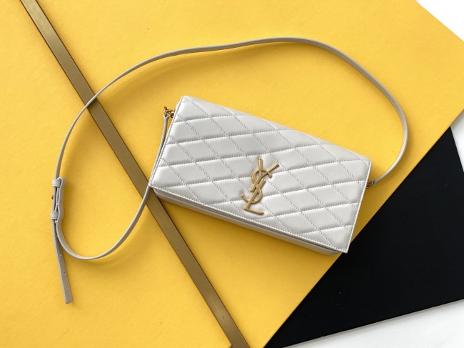 Handbags SAINT LAURENT 678828 size 26x4.5x13 cm