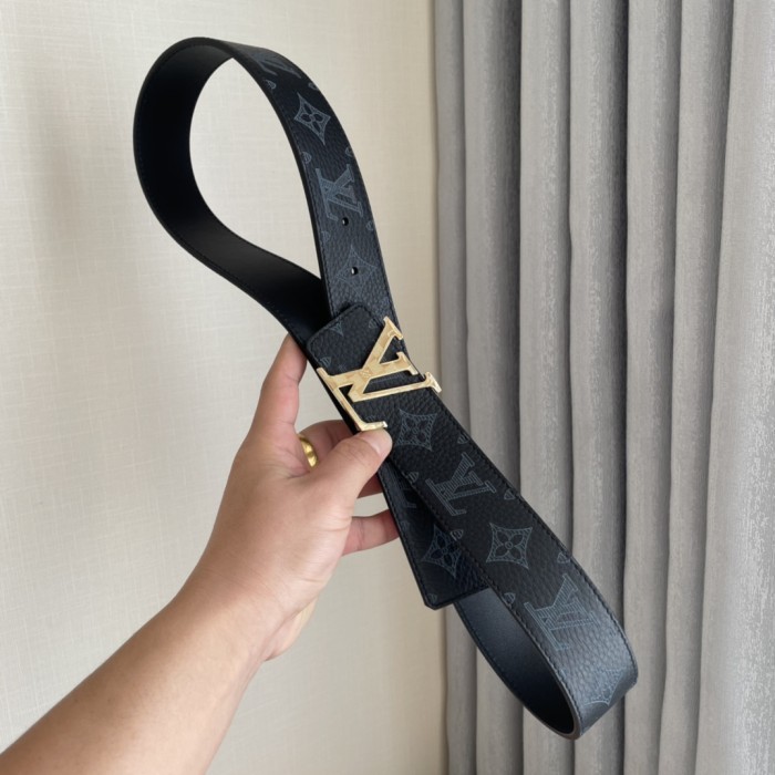 Louis Vuitton Belt 7 (width 4cm)