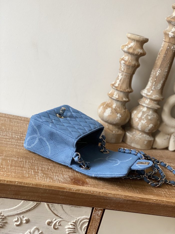 Handbag Chanel AS2070 size 20 6.5 12 cm