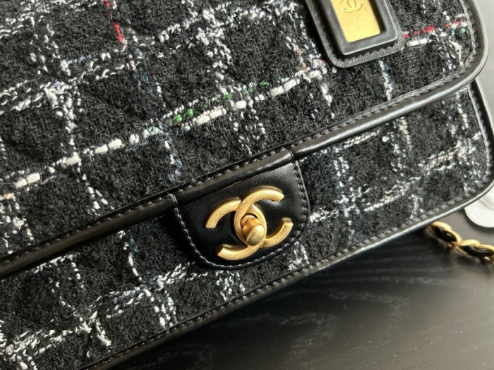 Handbag Chanel AS3653 size 25cmx21.5cmx7 cm