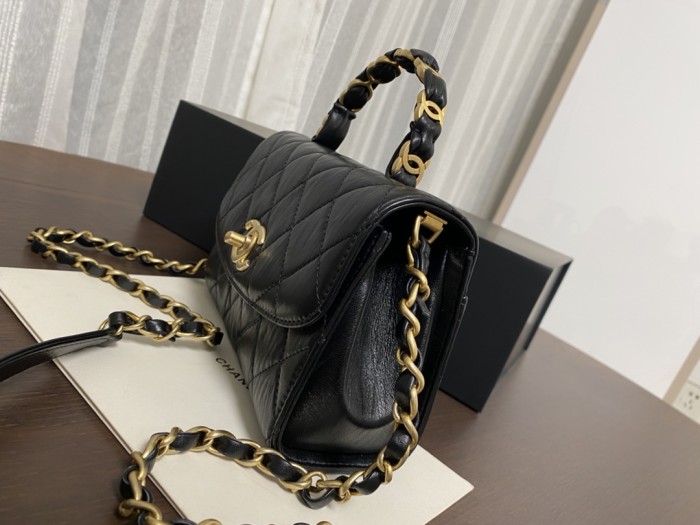 Handbag Chanel 2477 size 13cmx20cmx8 cm