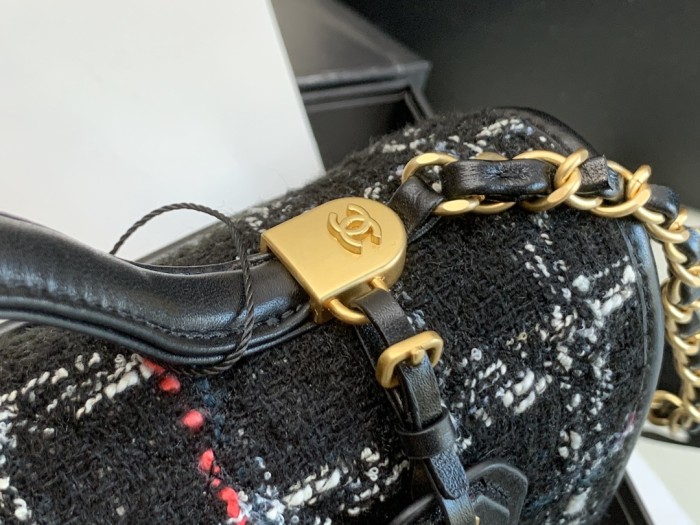 Handbag Chanel size 25*21*7* cm
