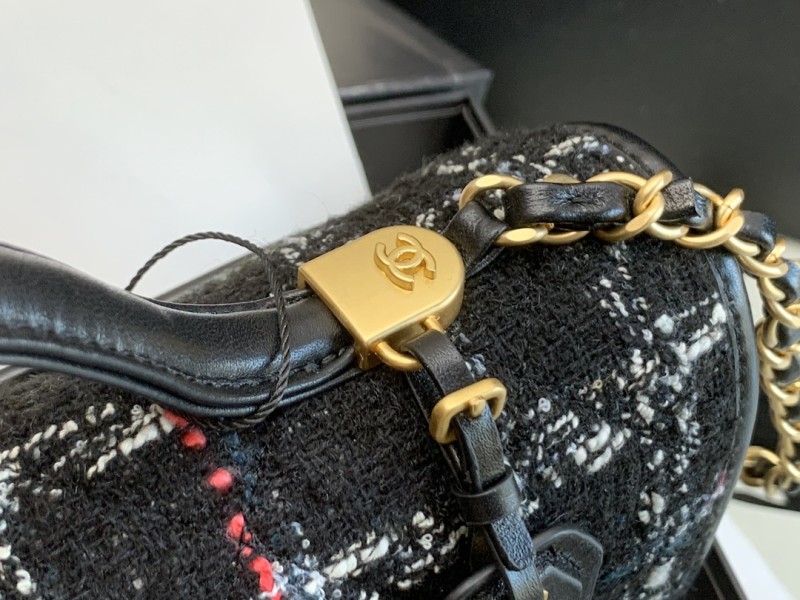 Handbag Chanel size 25*21*7* cm