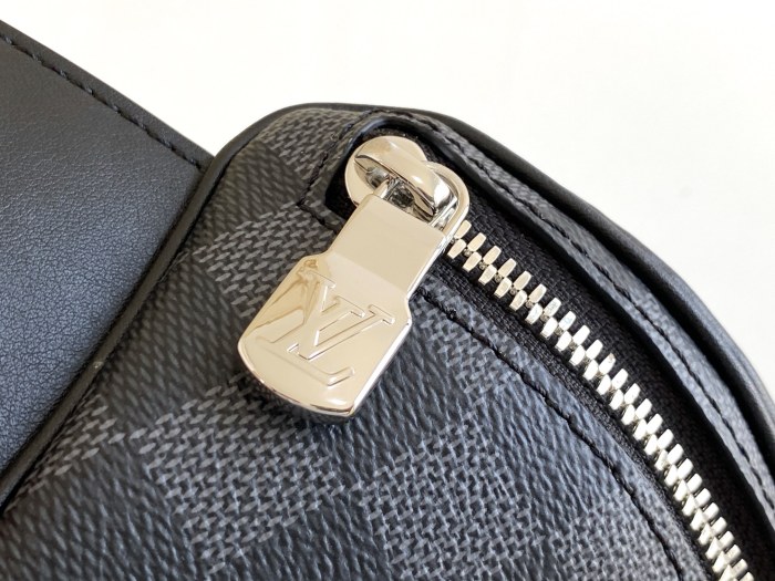 Handbag Louis Vuitton 40362 size 26x13x7 CM