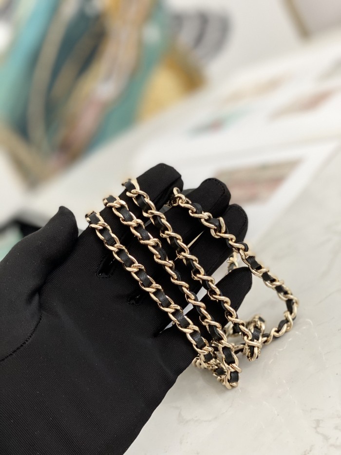 Handbag Chanel 82768 size 12.5 2.5 9 cm