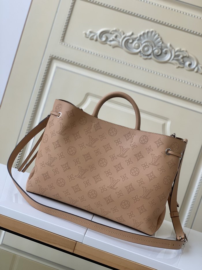 Handbag Louis Vuitton 59655 size32 x 23 x 13
