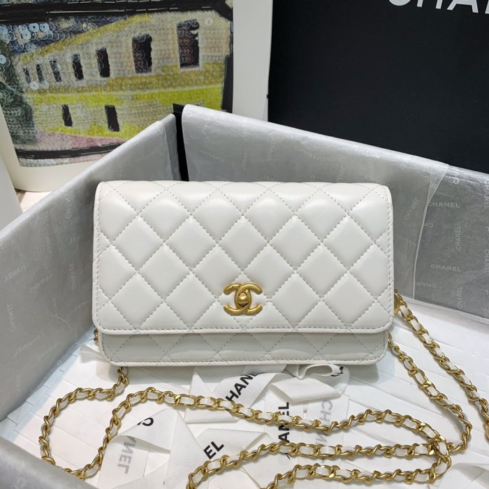 Handbag Chanel 81133 size 19 cm