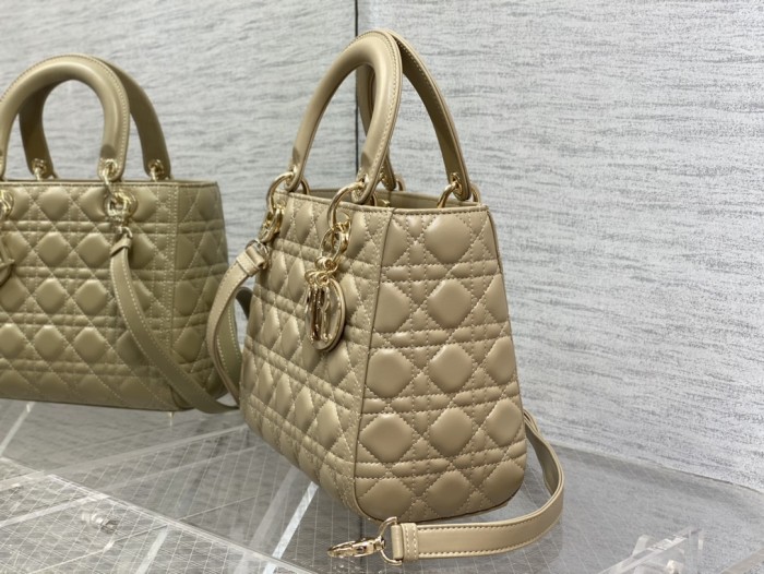 Handbag Dior size 24 cm