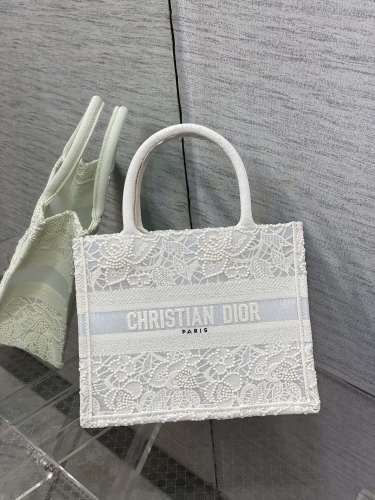 Handbag Dior size 26*8*22 cm