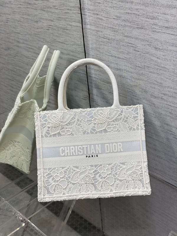 Handbag Dior size 26*8*22 cm