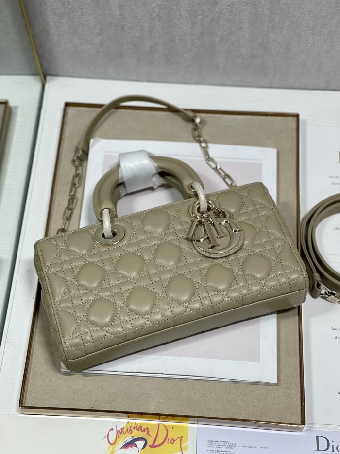 Handbag Dior 0540 size 26*6*14 cm