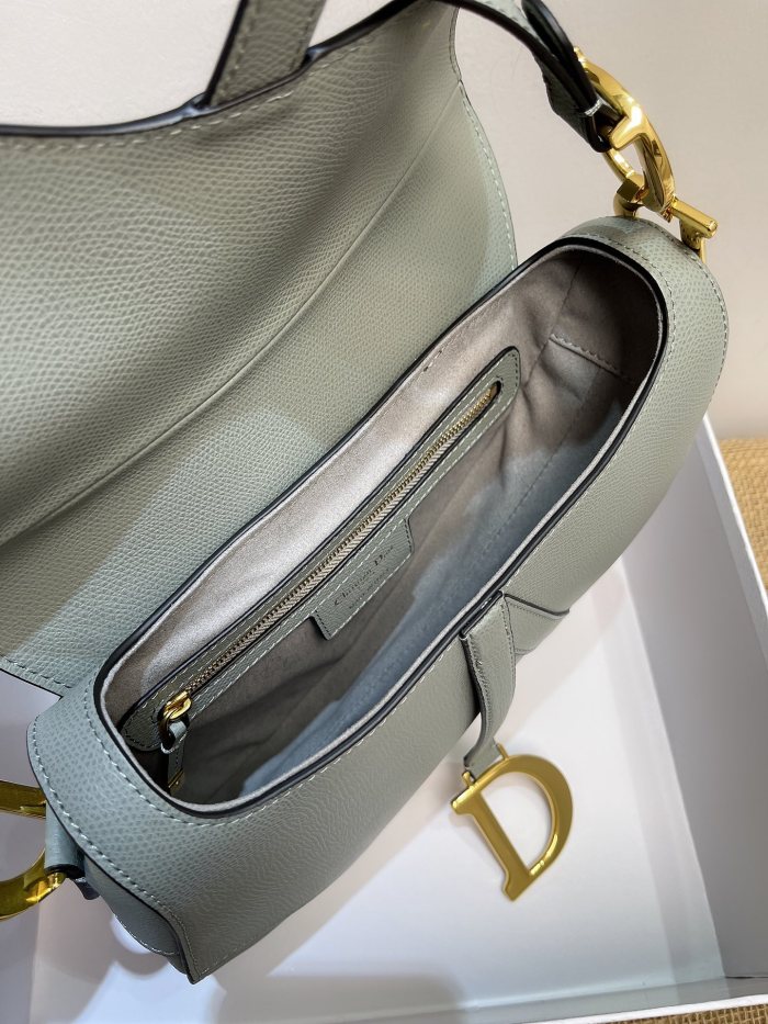 Handbag Dior size 25.5 x 20 x 6.5 cm