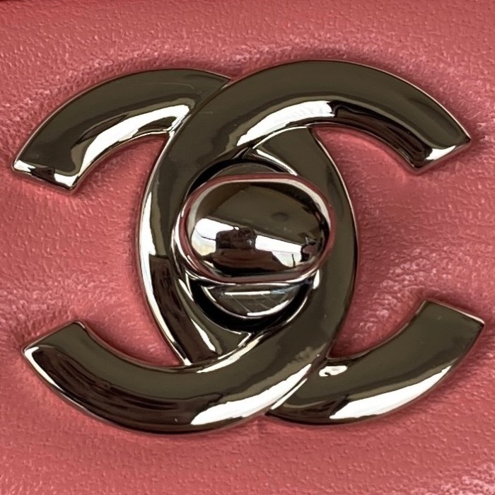 Handbag Chanel size 17 cm