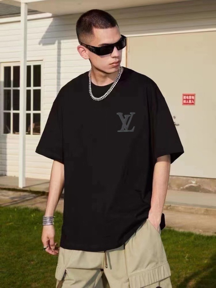 Clothes Louis Vuitton 275