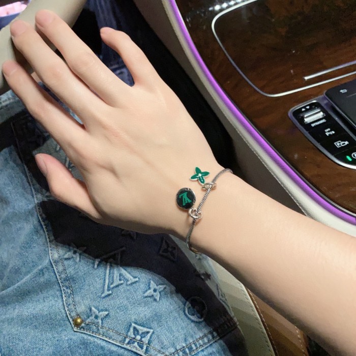 Clothes Louis Vuitton 51