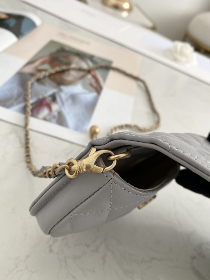 Handbag Chanel 81462 size 9*10.5*2.5 cm