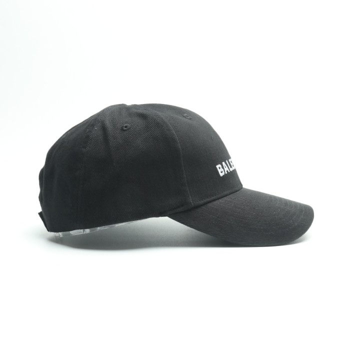 Hat Balenciaga 3