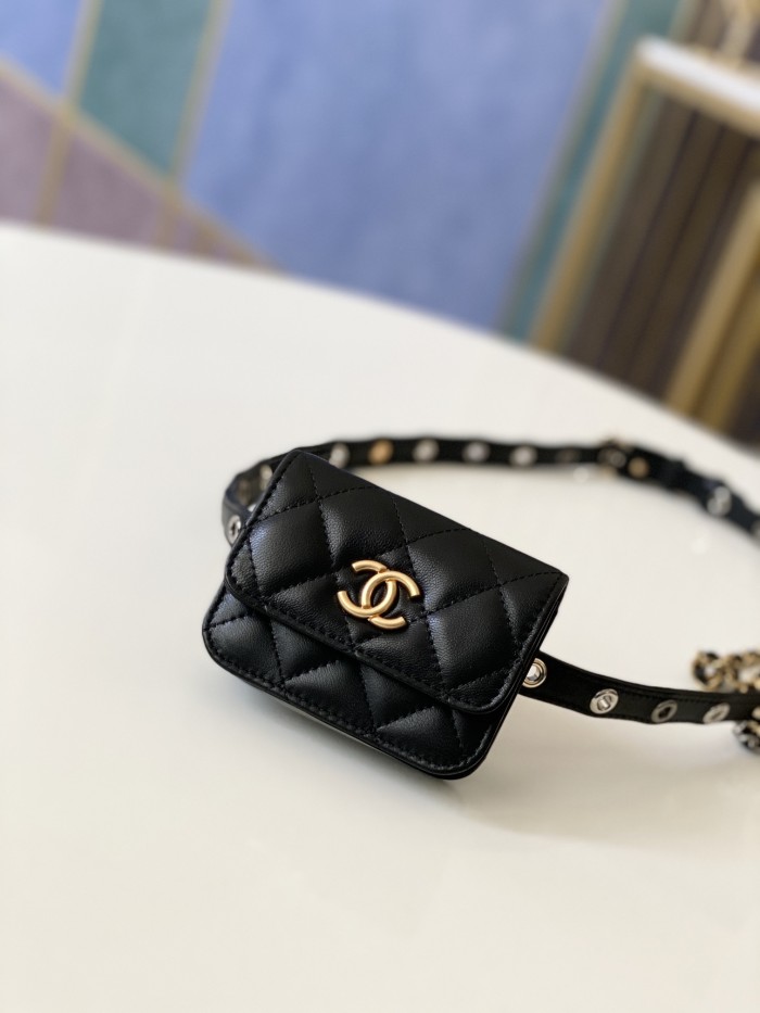 Handbag Chanel 81179 size 12 8.5 2.5 cm