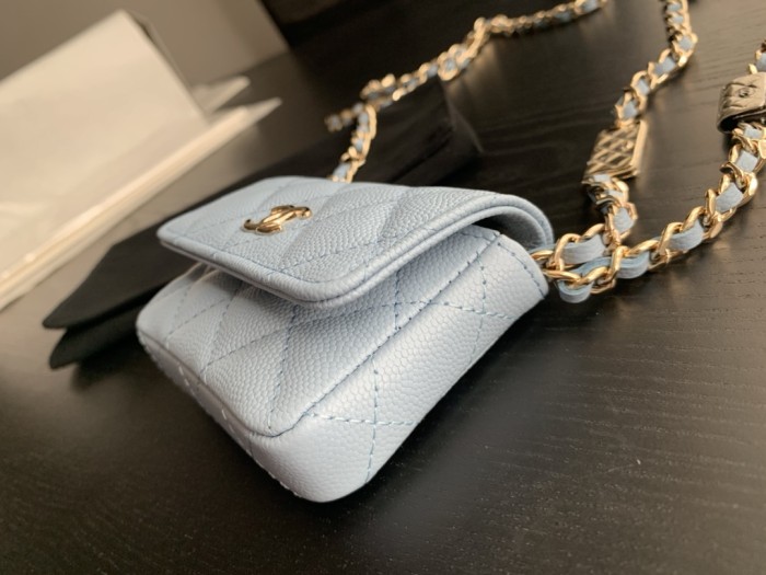 Handbag Chanel 2444 size 10cmx7.5cmx2 cm