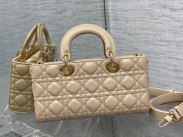 Handbag Dior size 26*6*14 cm