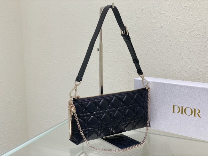 Handbag Dior size 27 x 12 x 5 cm