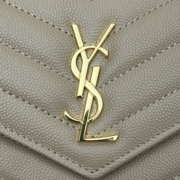 Handbags SAINT LAURENT 393953 size 19x11.5x4 cm