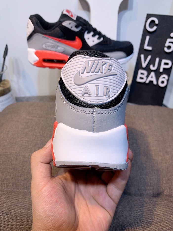 Nike Air Max 90 Sneaker 13